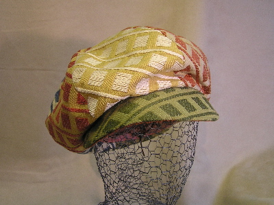 Nel Tip handgemaakte hoed - baret, wol