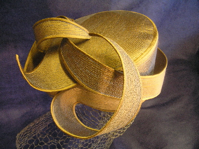 Nel Tip handgemaakte hoed - doorgestikt zuiver zijde